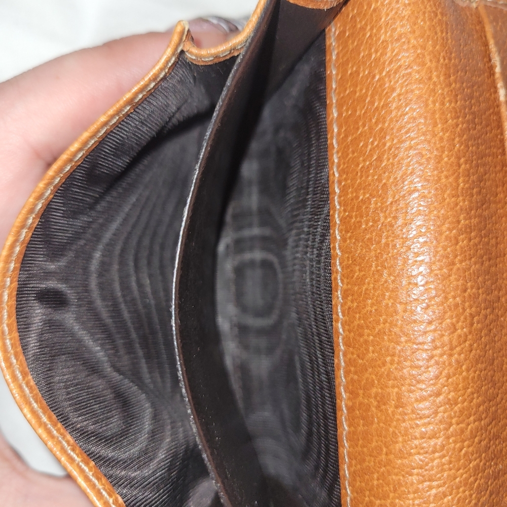 Gucci Wallet Authentic - Picture 8 of 11